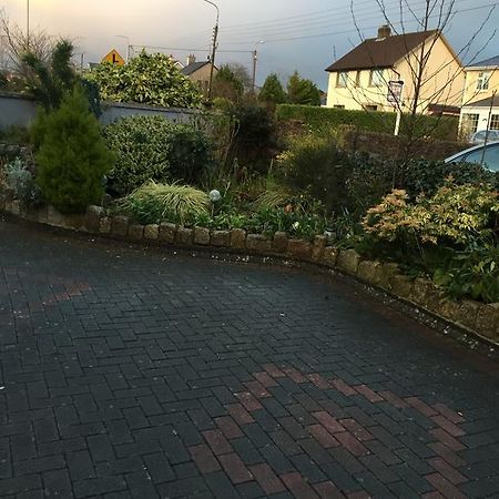 Maureen'S Bed And Breakfast Tralee Bagian luar foto