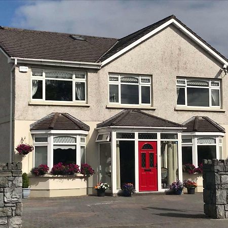 Maureen'S Bed And Breakfast Tralee Bagian luar foto