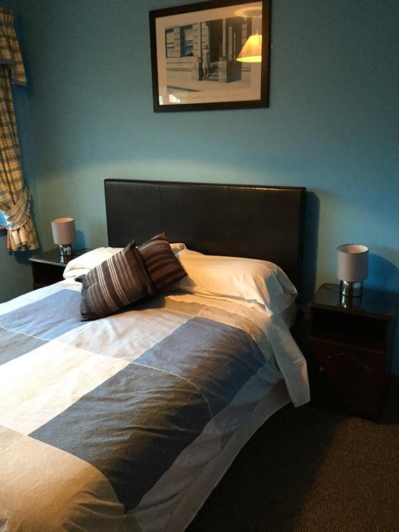 Maureen'S Bed And Breakfast Tralee Bagian luar foto