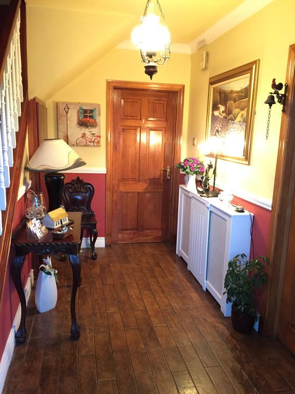 Maureen'S Bed And Breakfast Tralee Bagian luar foto
