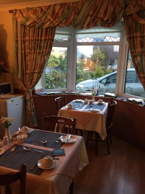 Maureen'S Bed And Breakfast Tralee Bagian luar foto